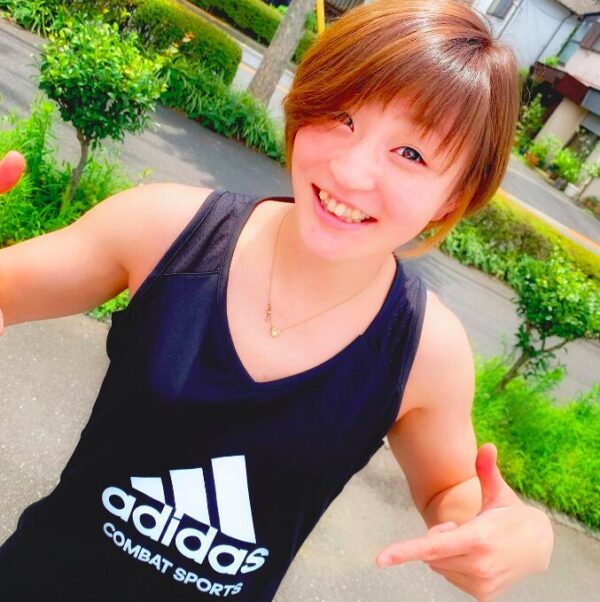 角田夏実選手のかわいい画像